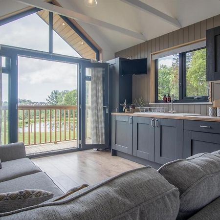 Cabin In The Woods - 1 Bedroom Lodge - Kilgetty Stepaside  Luaran gambar
