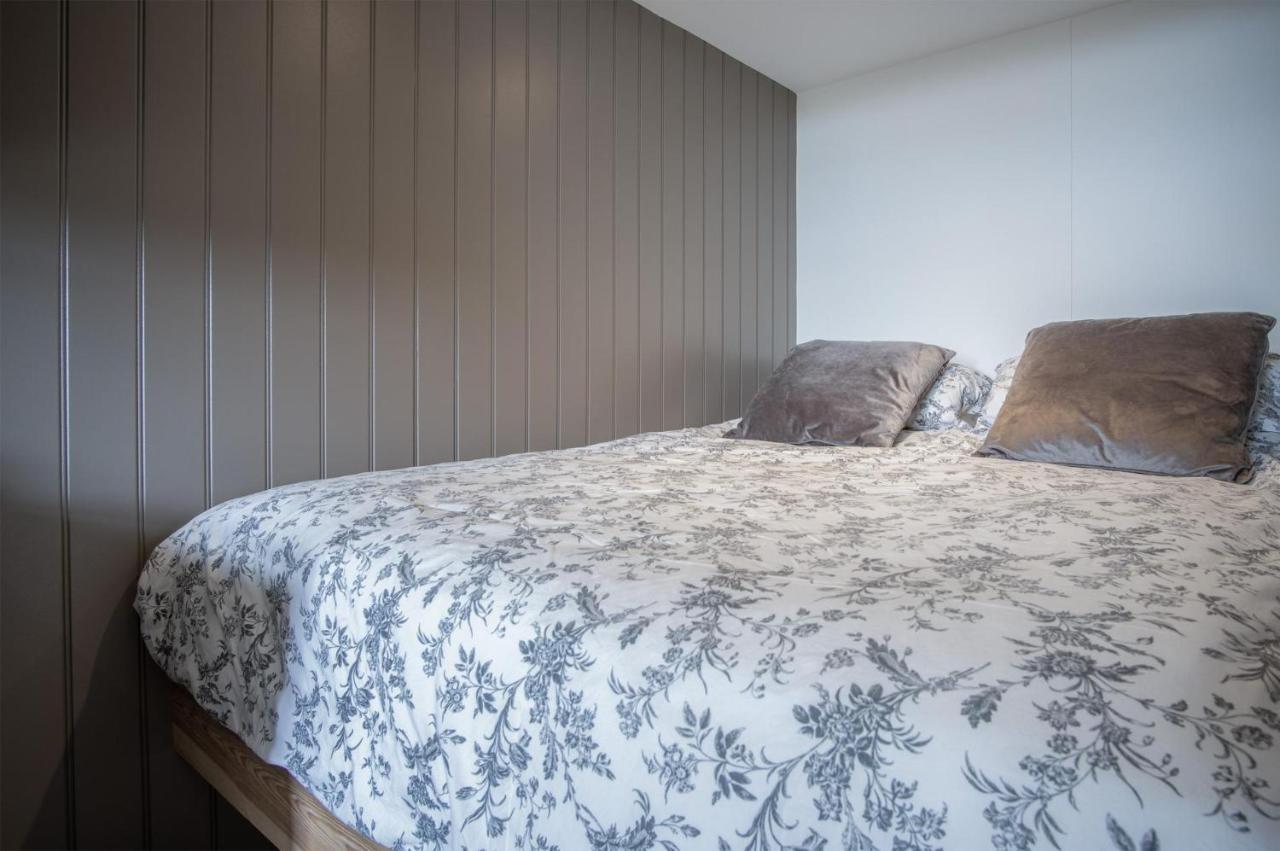Cabin In The Woods - 1 Bedroom Lodge - Kilgetty Stepaside  Luaran gambar